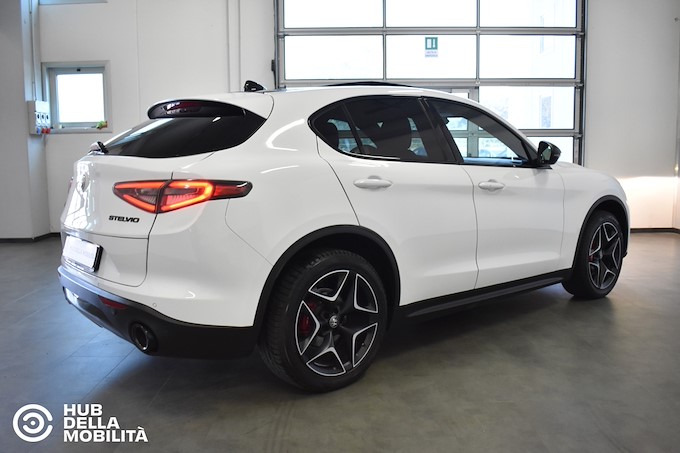 ALFA ROMEO Stelvio 2.2 Turbodiesel 210 CV AT8 Q4 Super
